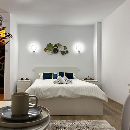 Superior One Bedroom Apartment Unirii Square Bucarest Esterno foto