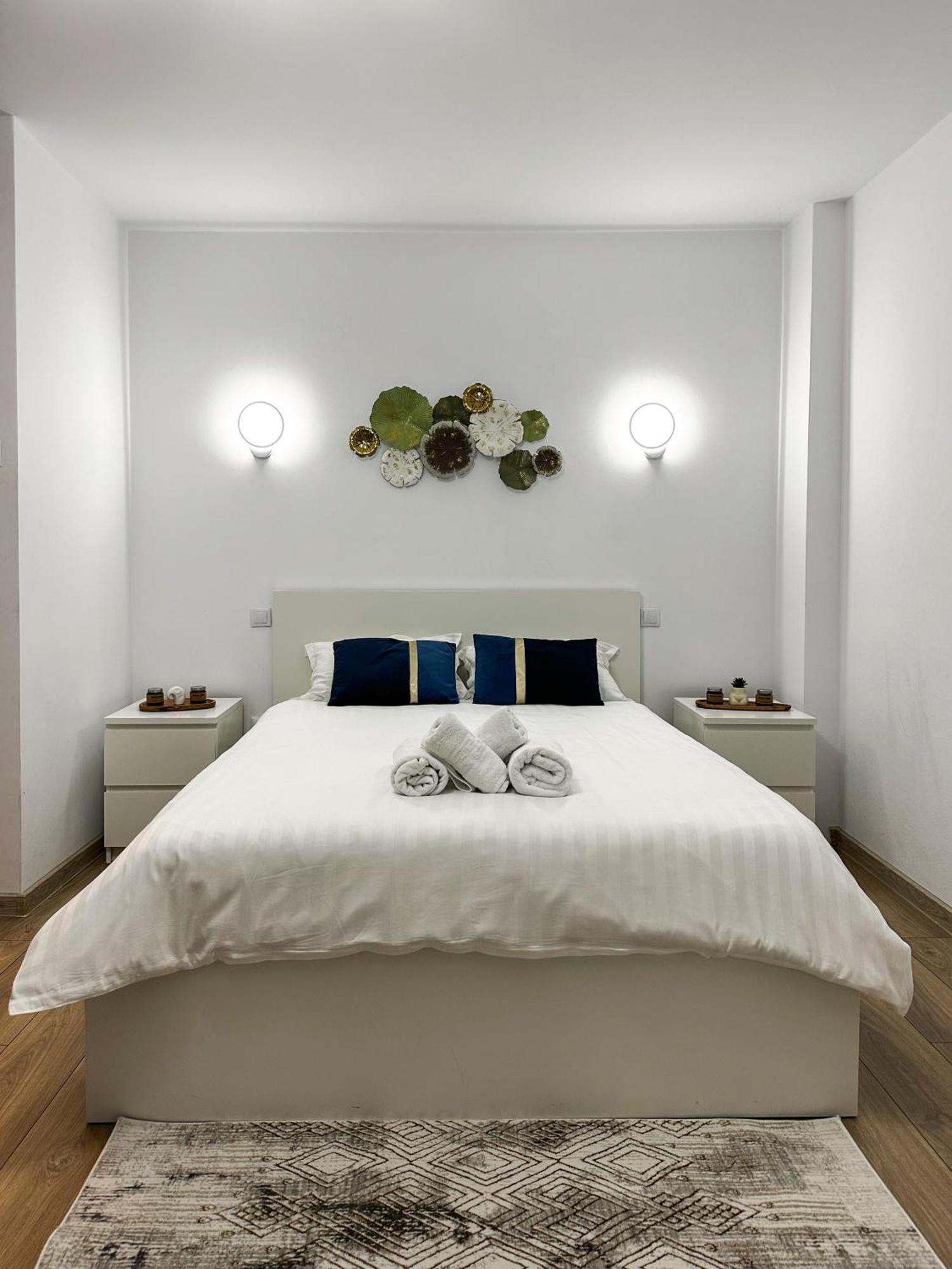 Superior One Bedroom Apartment Unirii Square Bucarest Esterno foto